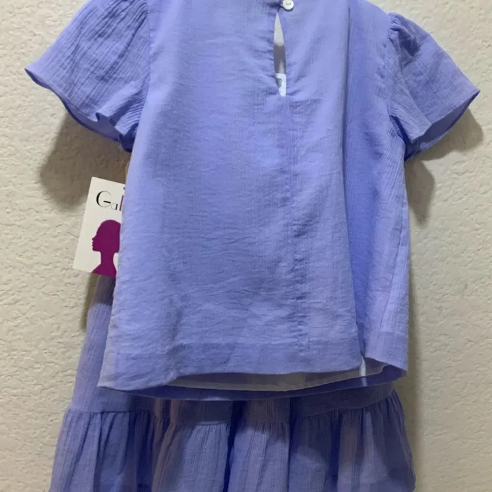 - New Gabby lavender 2 pice suits size 8